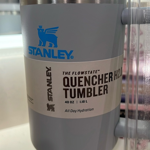 40 oz Stanley - frost color NIB - Picture 2 of 8